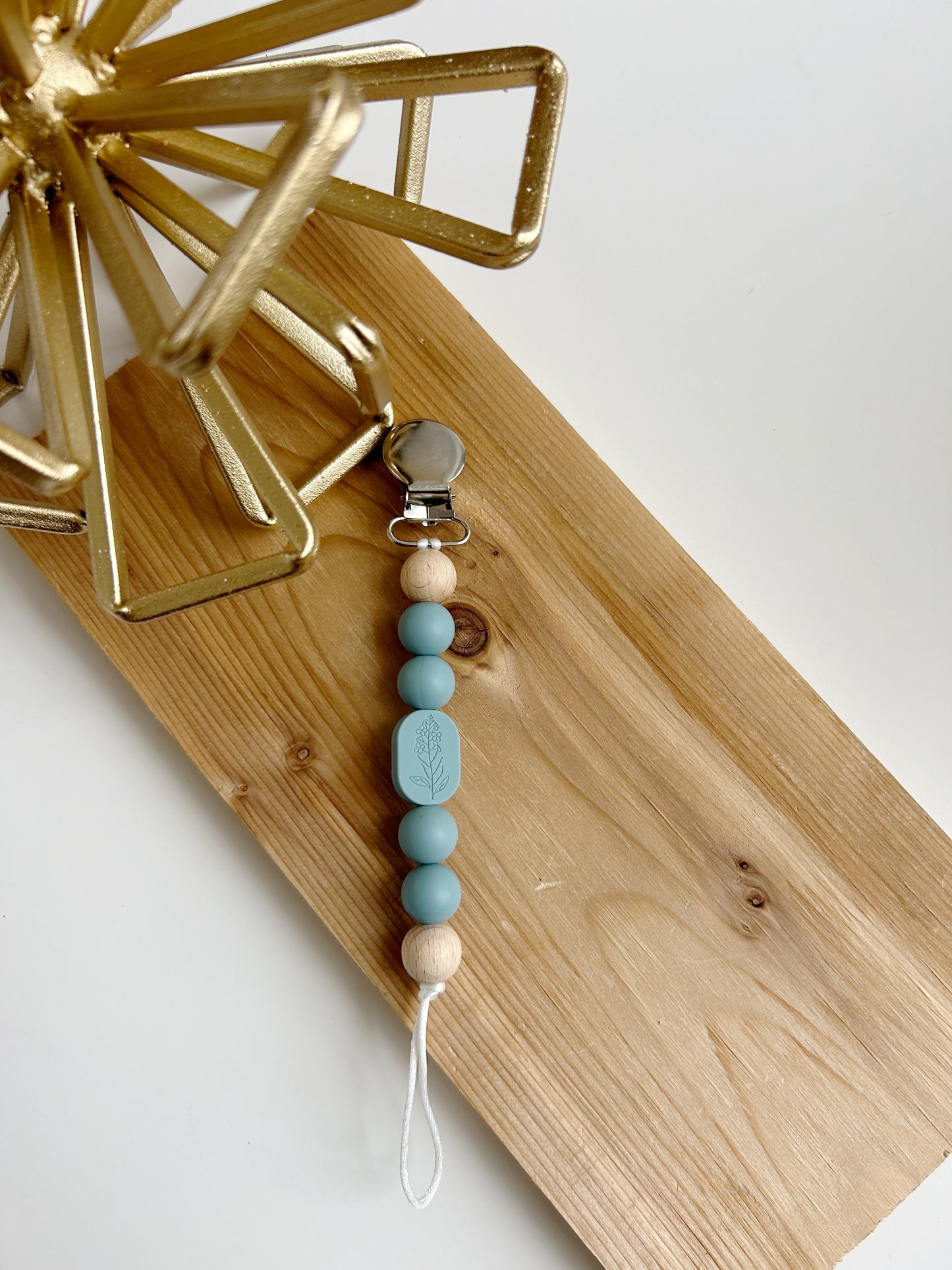 BELLA // PACIFIER CLIPS