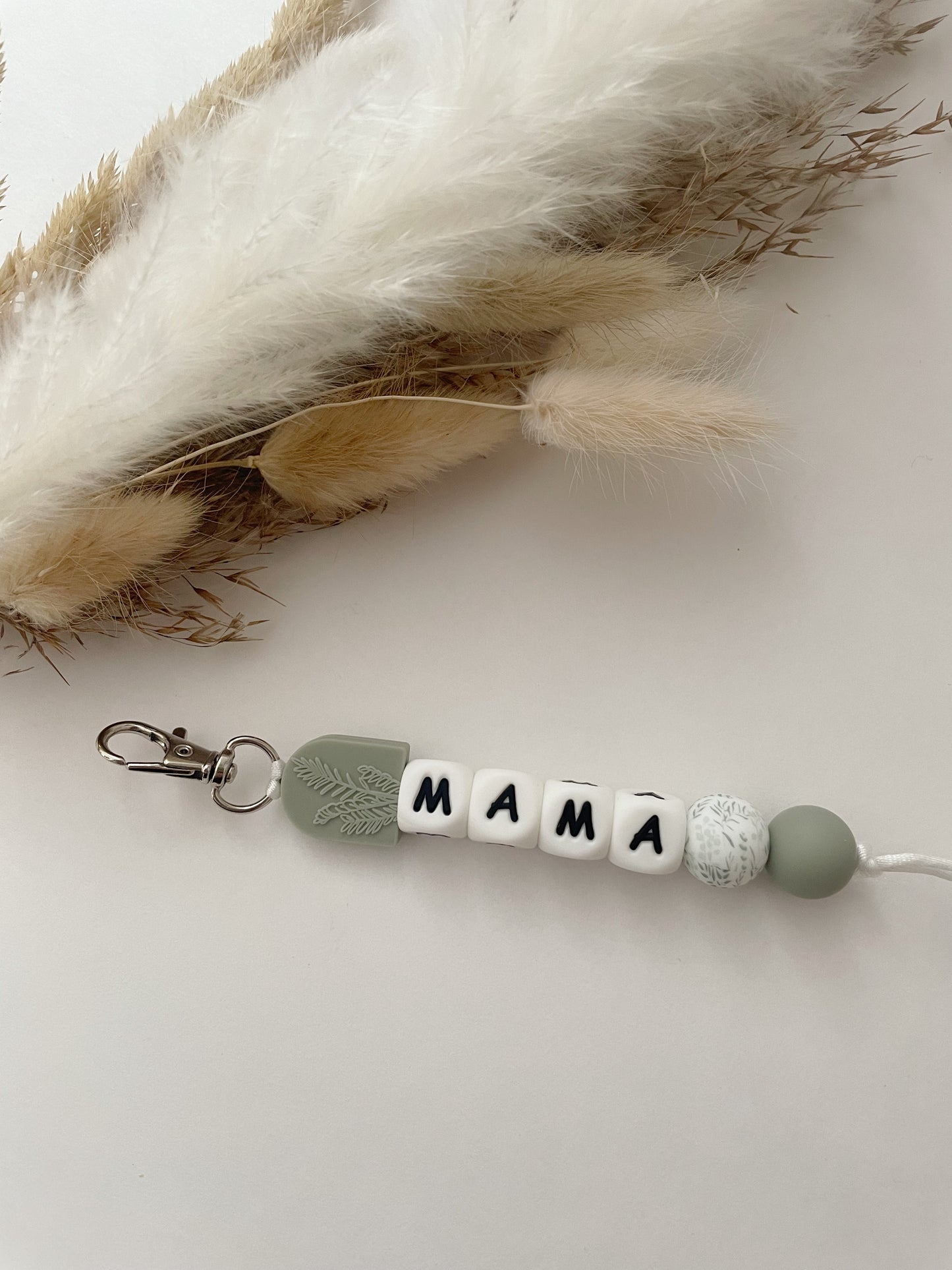 LAUREL GREEN ARCH MAMA // KEYCHAINS